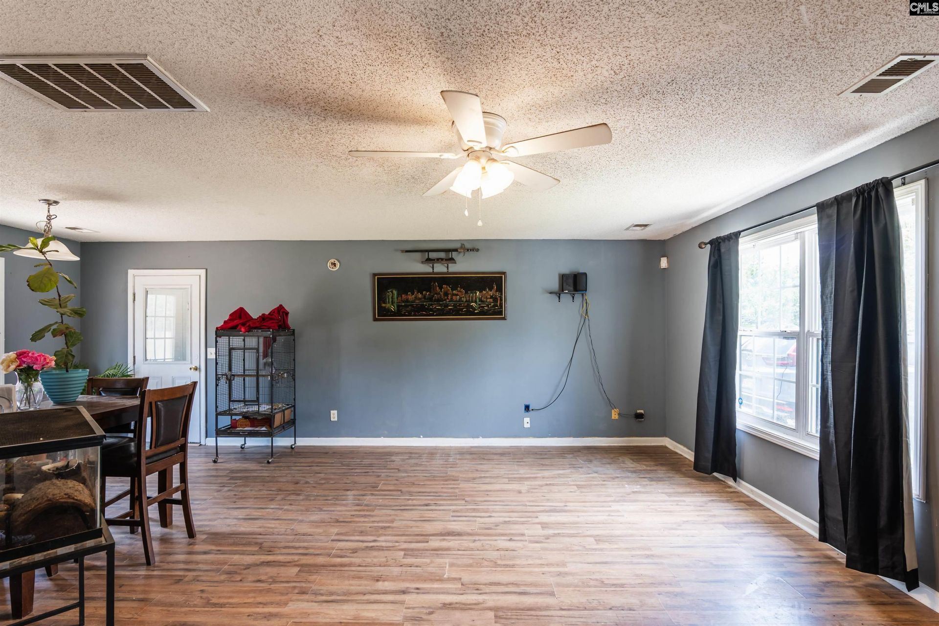 128 Sandy Creek Court Photo 6
