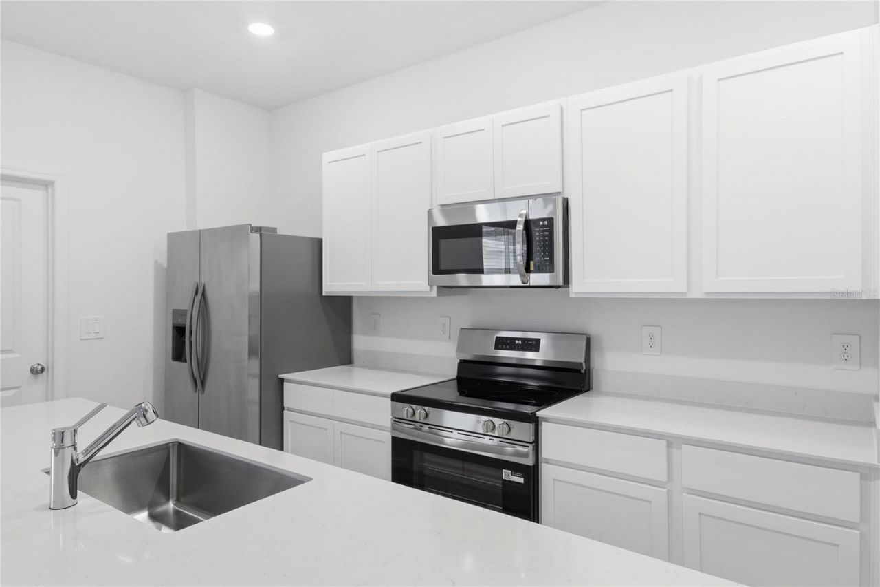 2140 Rider Rain Lane, Apopka, FL 32703 Photo