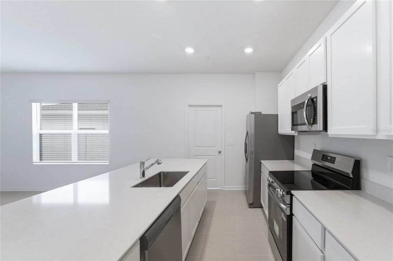 2140 Rider Rain Lane, Apopka, FL 32703 Photo