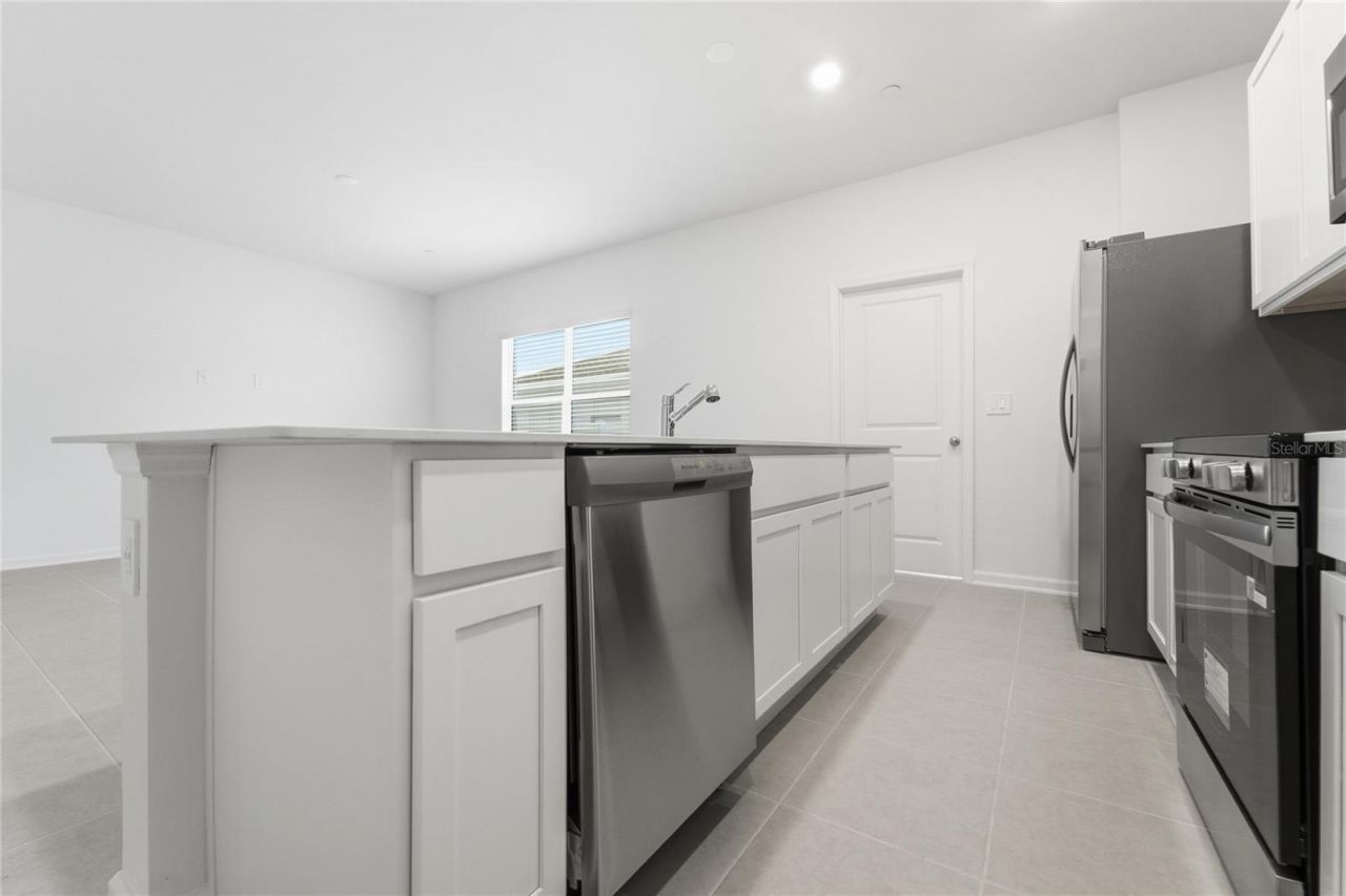 2140 Rider Rain Lane, Apopka, FL 32703 Photo