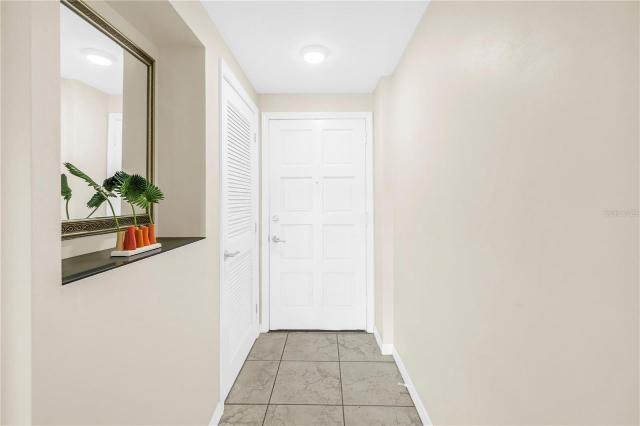 1100 N Shore Drive Ne, Unit 307, Saint Petersburg, FL 33701 Photo