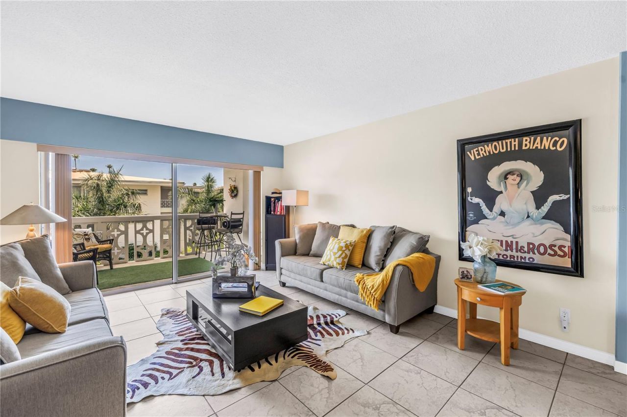 1100 N Shore Drive Ne, Unit 307, Saint Petersburg, FL 33701 Photo