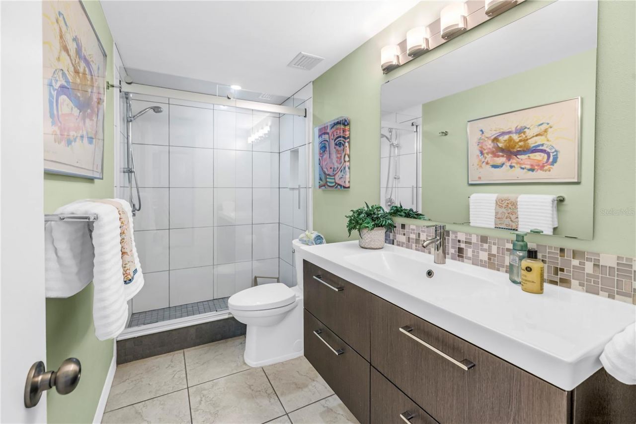 1100 N Shore Drive Ne, Unit 307, Saint Petersburg, FL 33701 Photo