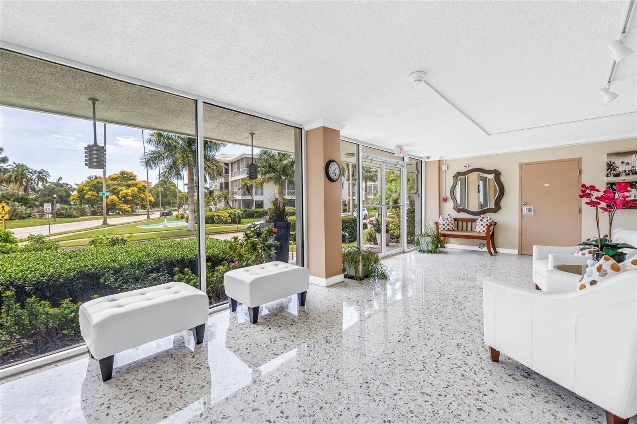 1100 N Shore Drive Ne, Unit 307, Saint Petersburg, FL 33701 Photo
