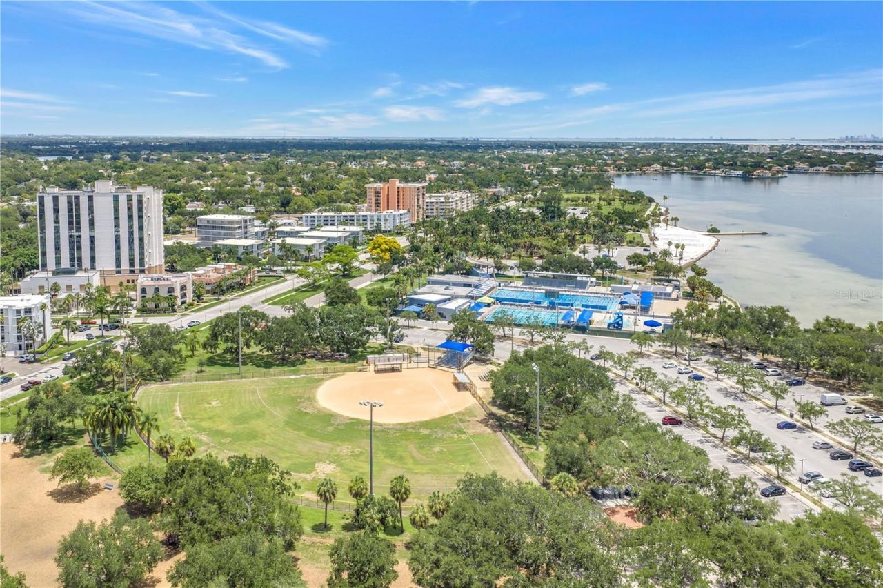 1100 N Shore Drive Ne, Unit 307, Saint Petersburg, FL 33701 Photo