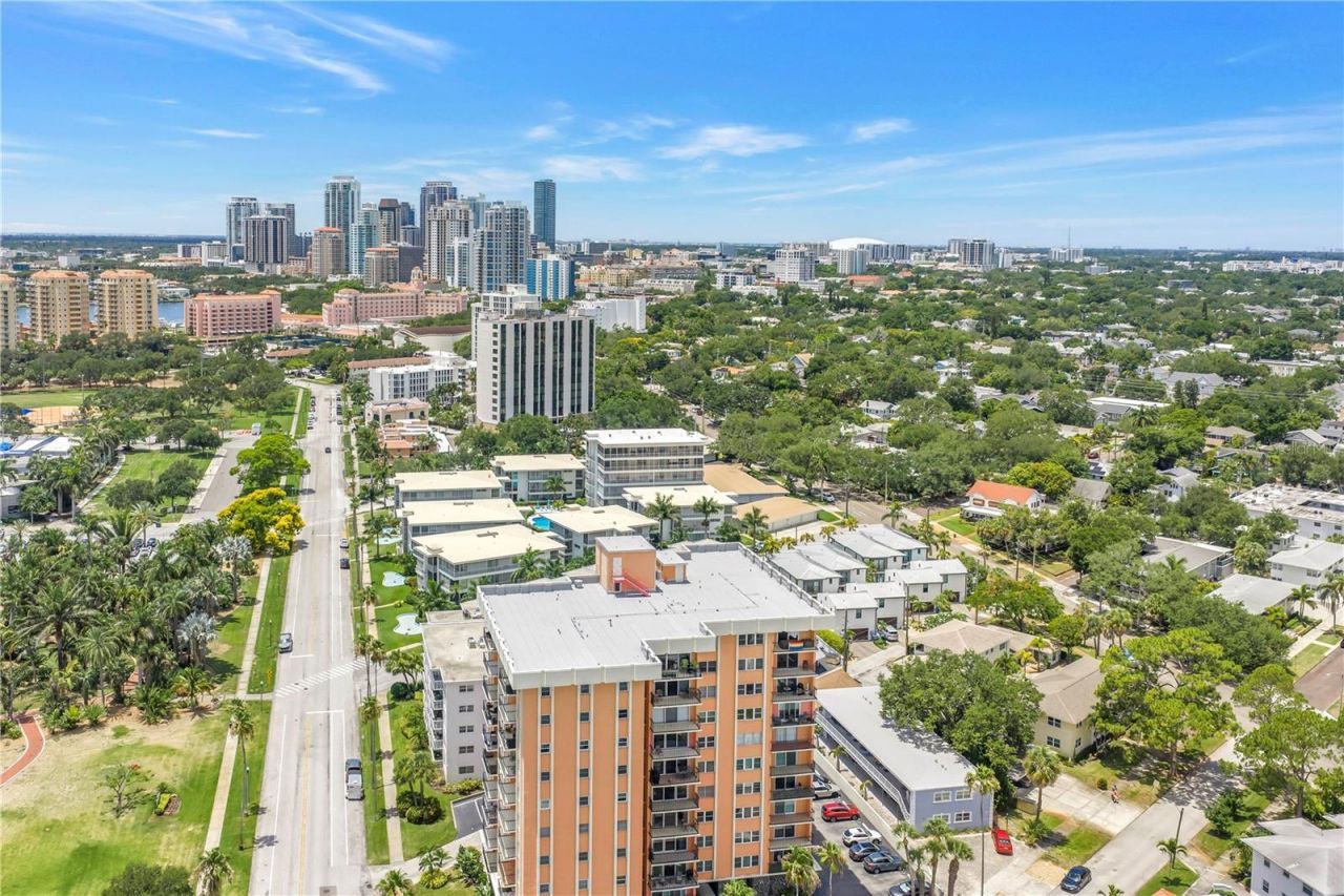 1100 N Shore Drive Ne, Unit 307, Saint Petersburg, FL 33701 Photo