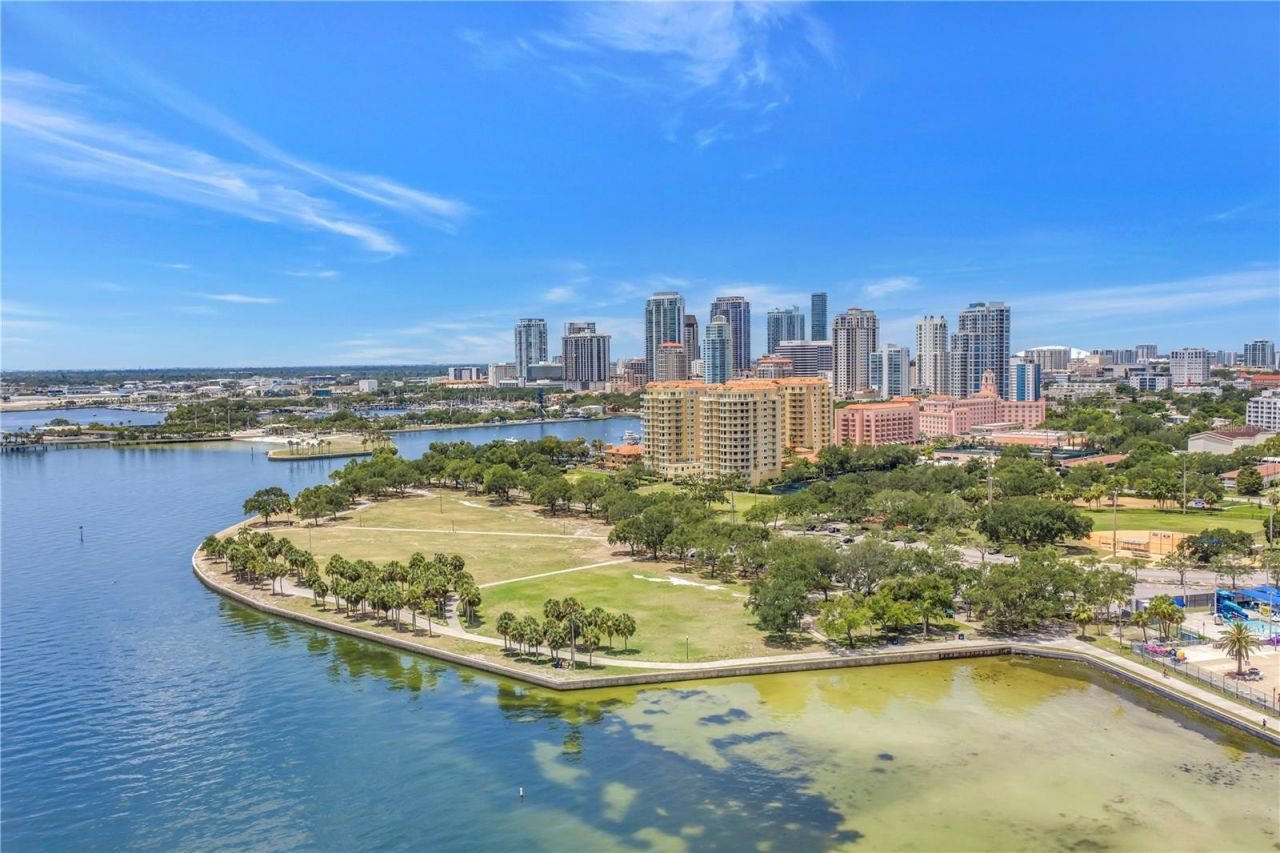 1100 N Shore Drive Ne, Unit 307, Saint Petersburg, FL 33701 Photo
