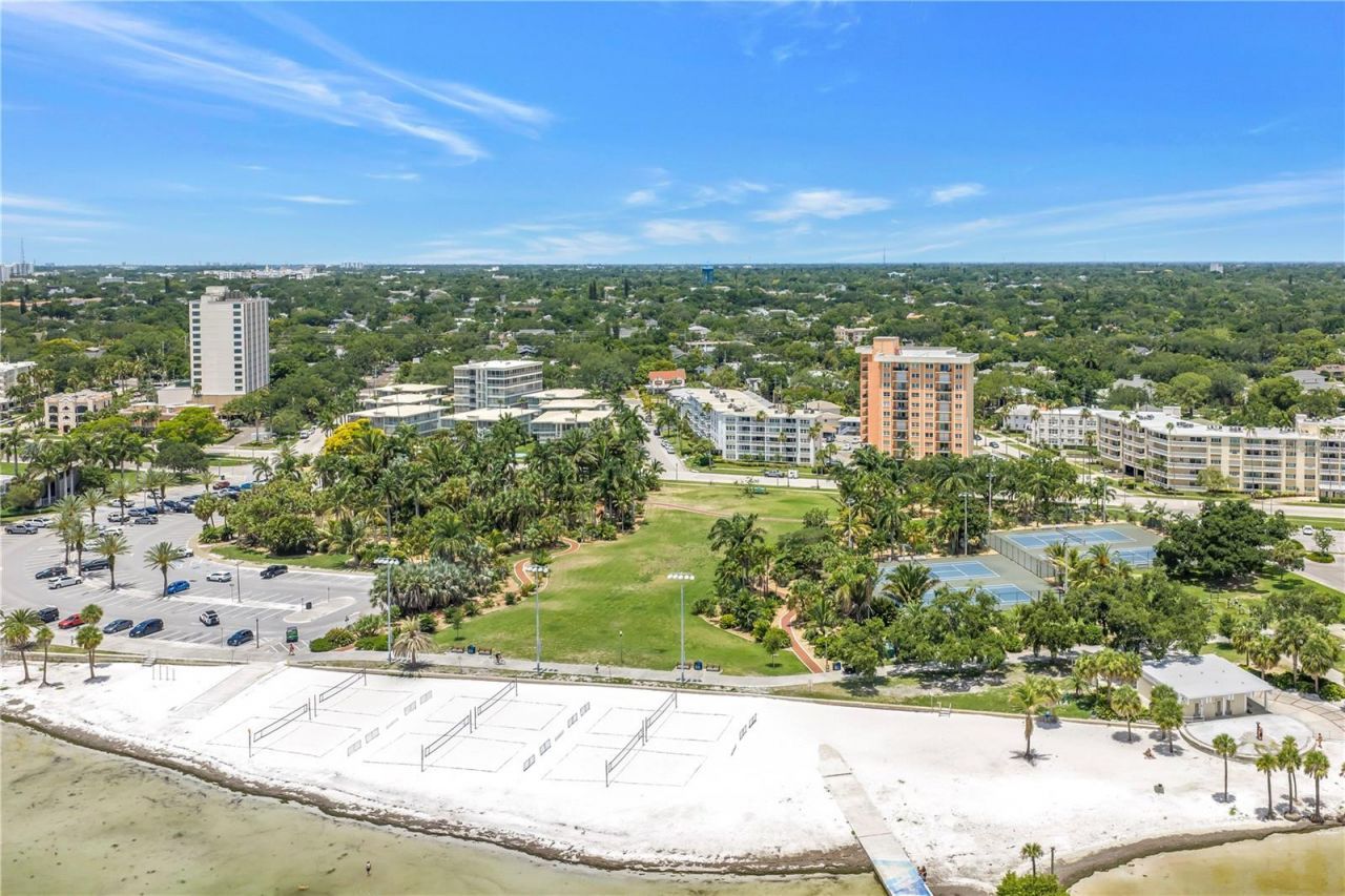1100 N Shore Drive Ne, Unit 307, Saint Petersburg, FL 33701 Photo