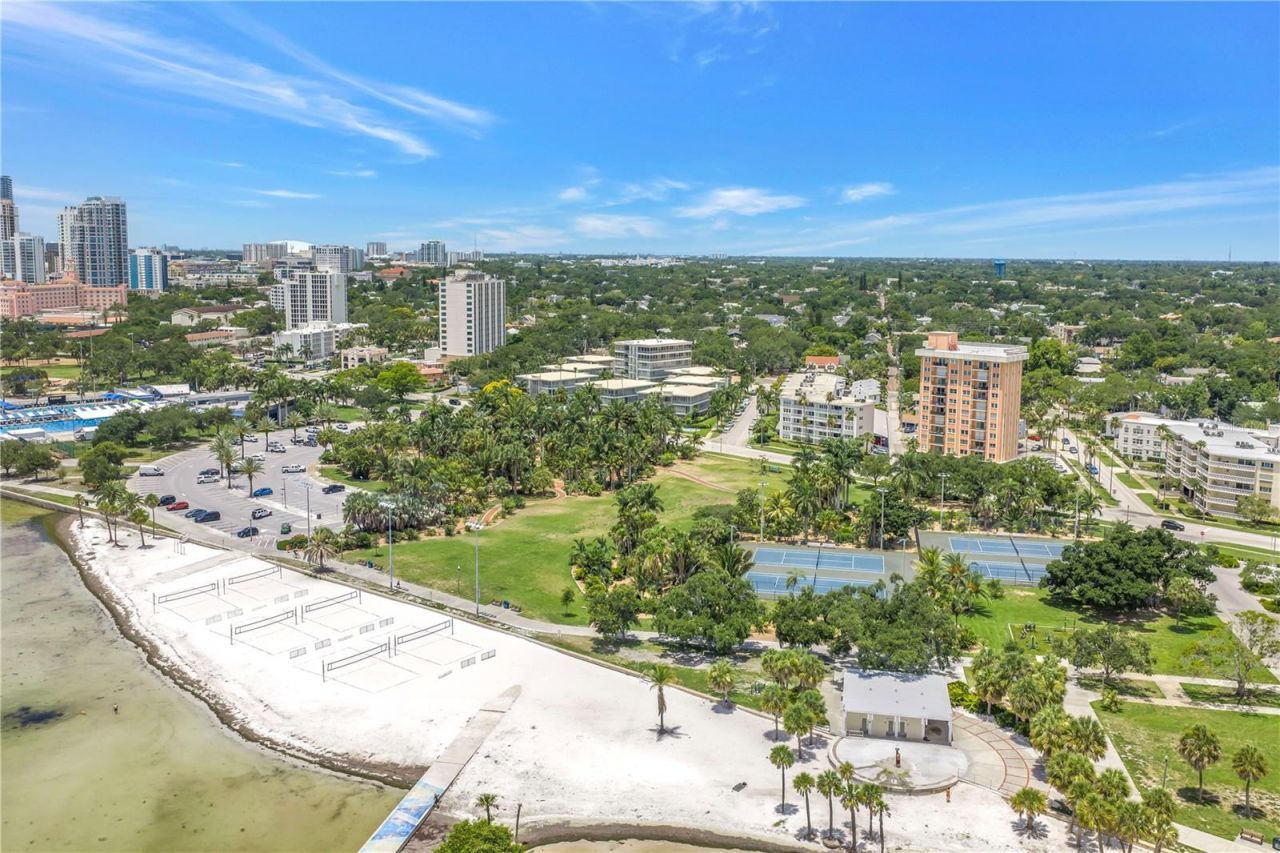 1100 N Shore Drive Ne, Unit 307, Saint Petersburg, FL 33701 Photo