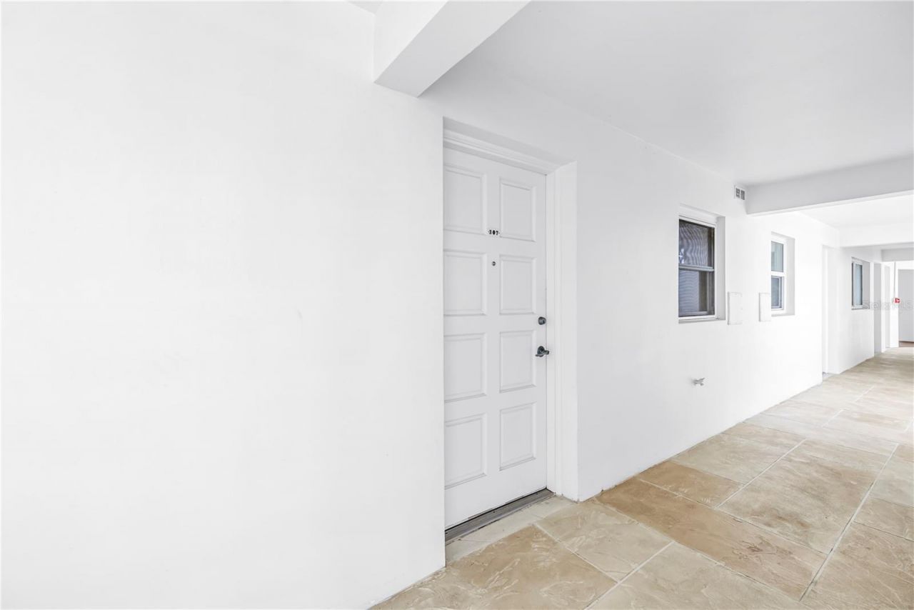 1100 N Shore Drive Ne, Unit 307, Saint Petersburg, FL 33701 Photo