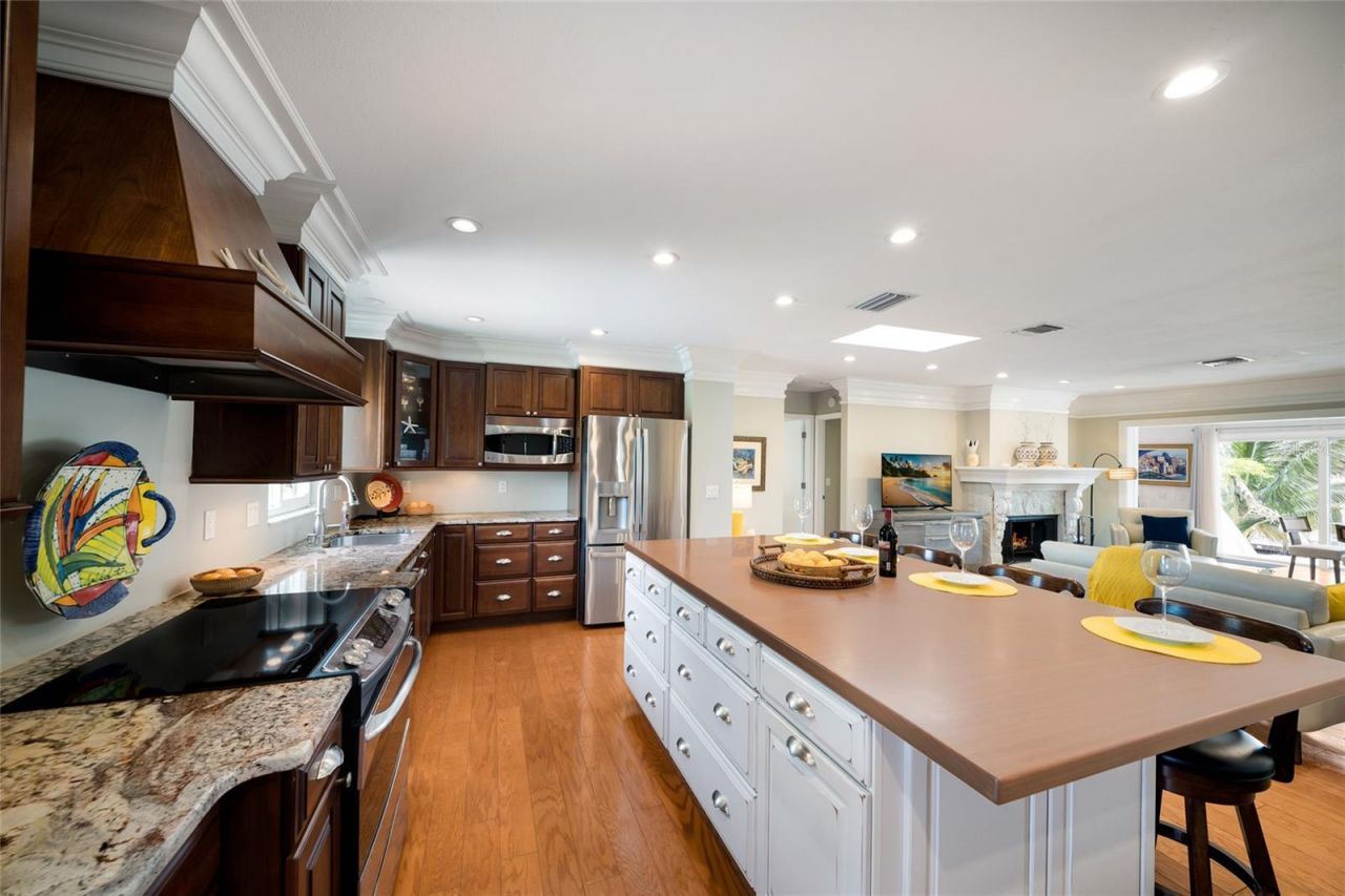 517 Loquat Drive, Anna Maria, FL 34216 Photo