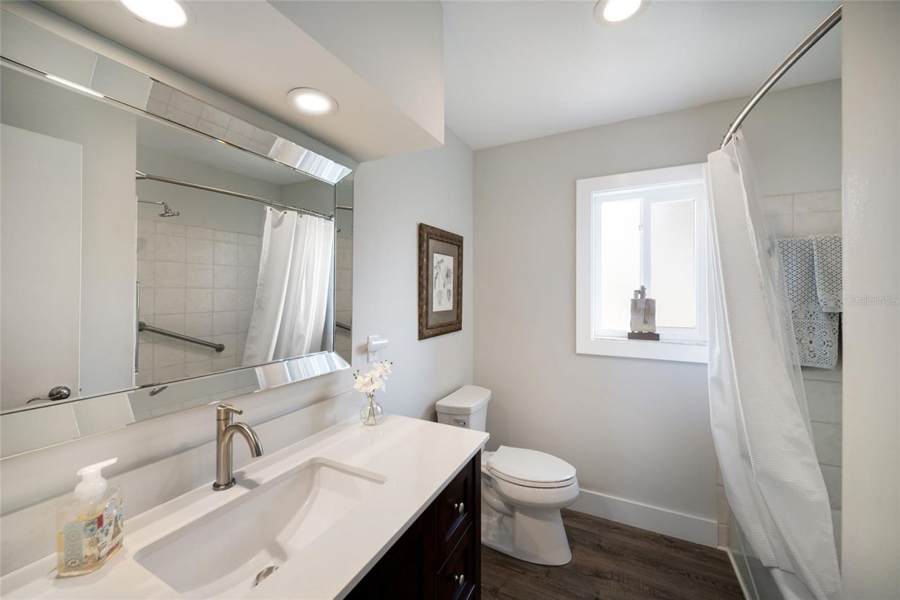 517 Loquat Drive, Anna Maria, FL 34216 Photo