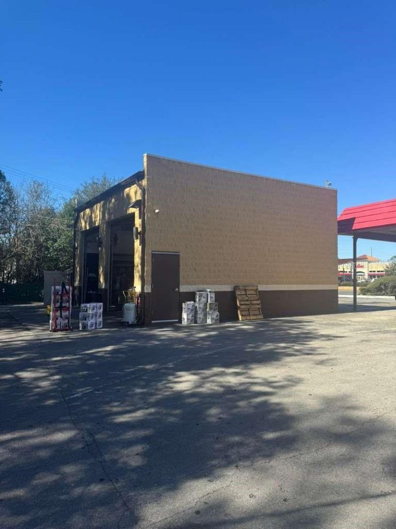 3680 E Silver Springs Boulevard , Ocala, FL 34470 Photo