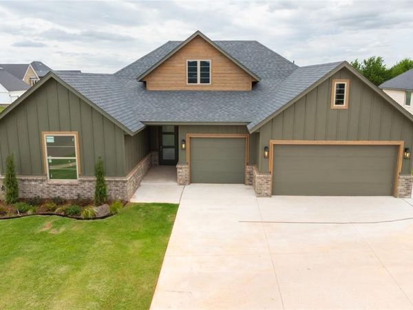 11729 NW 105th Street, Yukon, OK 73099
