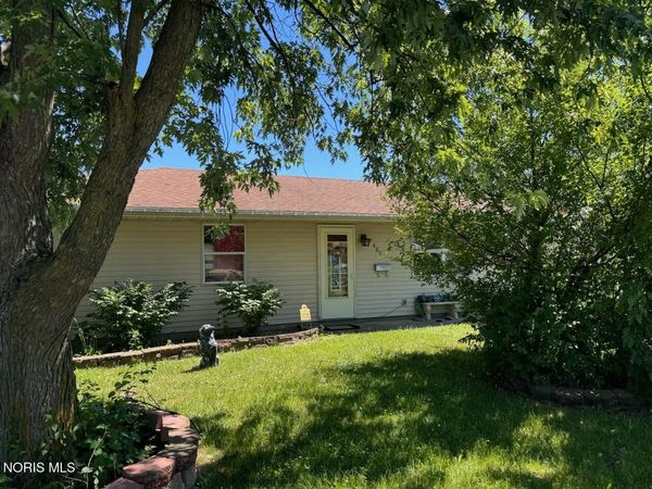 607 Olive Drive , Bryan, OH 43506