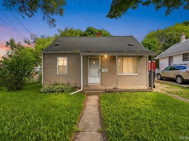 1128 Barrie Avenue , Flint, MI 48507