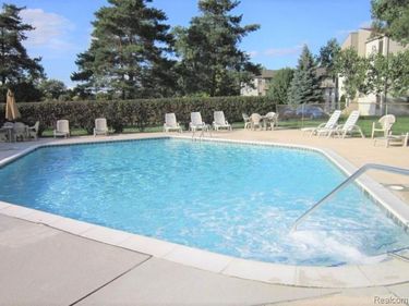 31993 W 12 MILE RD UNIT 311, Farmington Hills, Mi 48334