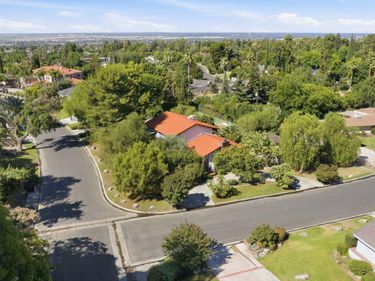 4265 Country Club Drive, Bakersfield, CA 93306