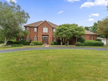 53450 Quince Road, South Bend, IN 46628