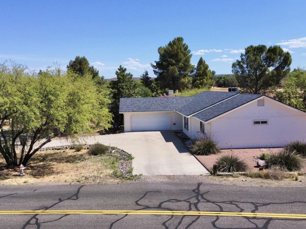 4385 N FAIRWAY Drive, Rimrock, AZ 86335