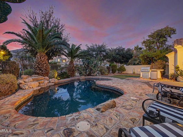 2280 E INDIGO Drive, Chandler, AZ 85286