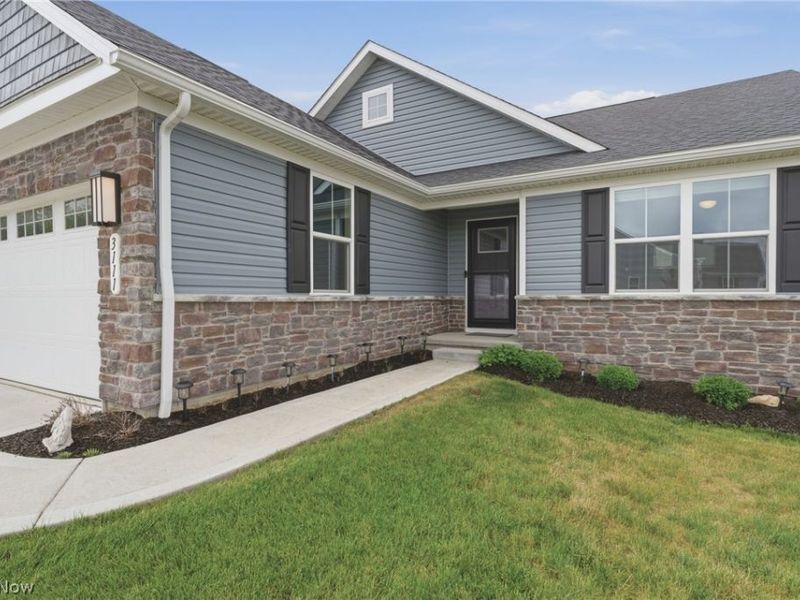 3111 Starlight Circle, Akron, OH 44312 Photo 2