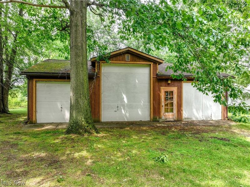 6680 Heisley Road, Mentor, OH 44060 Photo 24