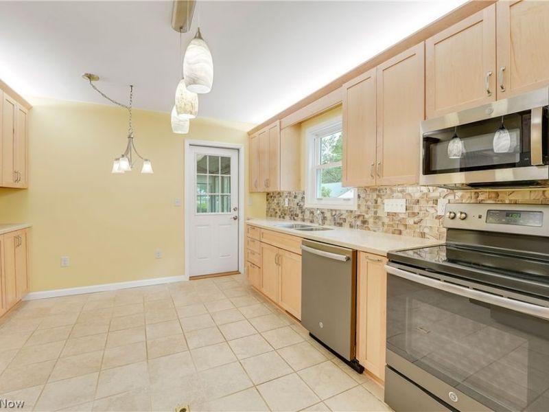 6680 Heisley Road, Mentor, OH 44060 Photo 5