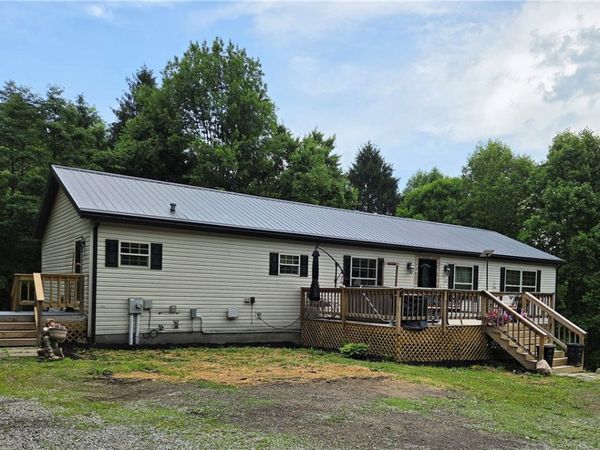 357 Old Sharon Mercer Road, Mercer, PA 16137
