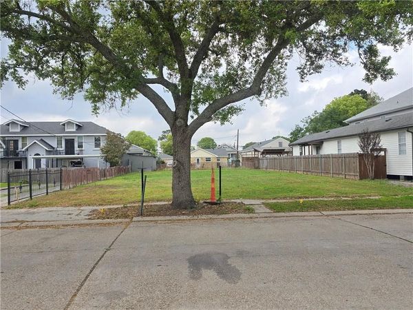 112 PAPWORTH Avenue , Metairie, LA 70005