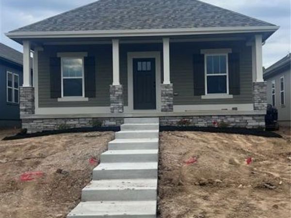 1600 Cottonwood Creek Avenue, Unit 4, Kearney, MO 64060