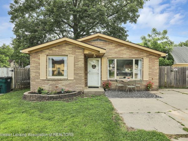 3007 Sheffer Avenue, Lansing, MI 48906