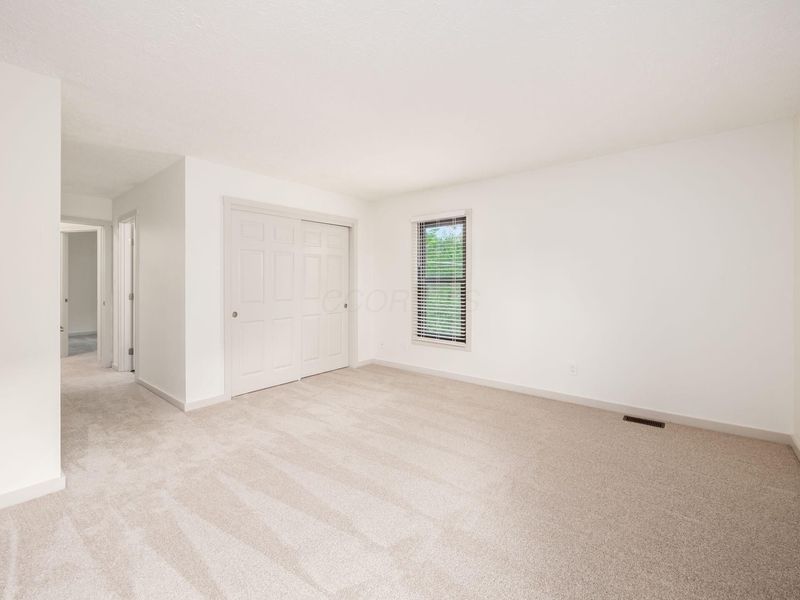 406 Edinburgh Road , Dublin, OH 43017 Photo 22