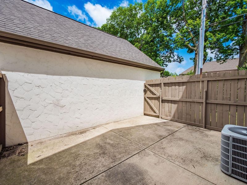 406 Edinburgh Road , Dublin, OH 43017 Photo 28