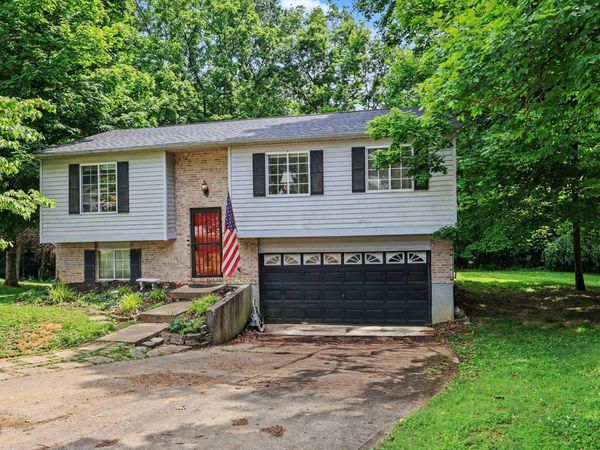 13 Ashwood Lane, Alexandria, KY 41001