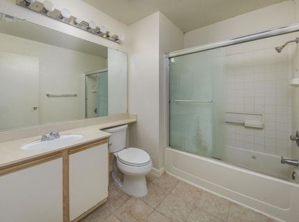 2109 Alta Sierra St, Stockton, CA 95206 Photo