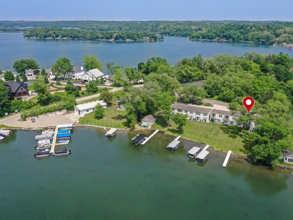 N7317 Chapel Dr, Unit 5, Whitewater, WI 53190