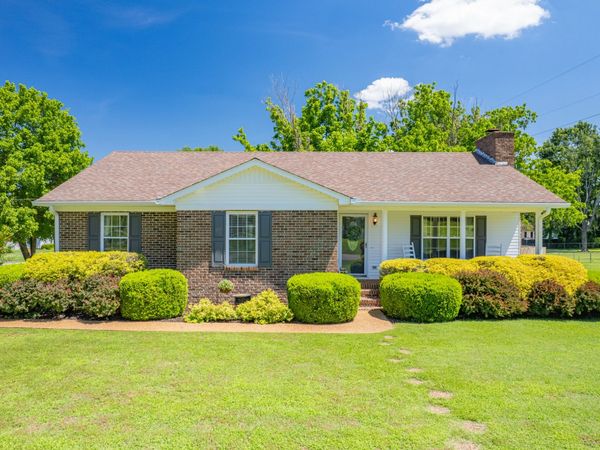 4011 Hays Dr , Columbia, TN 38401