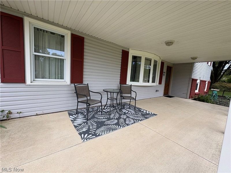 110 Habant Drive, Amherst, OH 44001 Photo 3