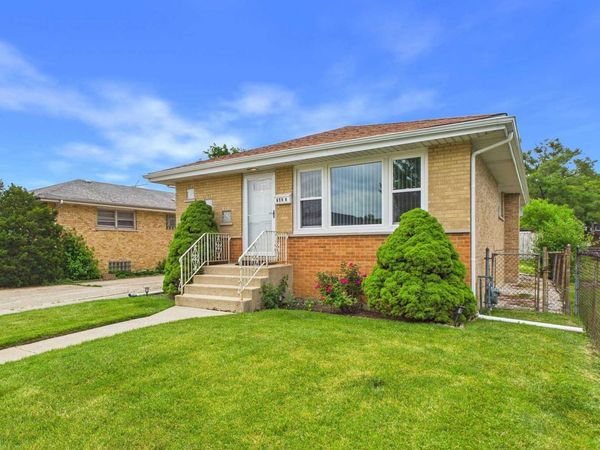 2435 Nona Street , Franklin Park, IL 60131