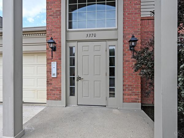 5370 Meadow Walk, Unit 1B, Cincinnati, OH 45247