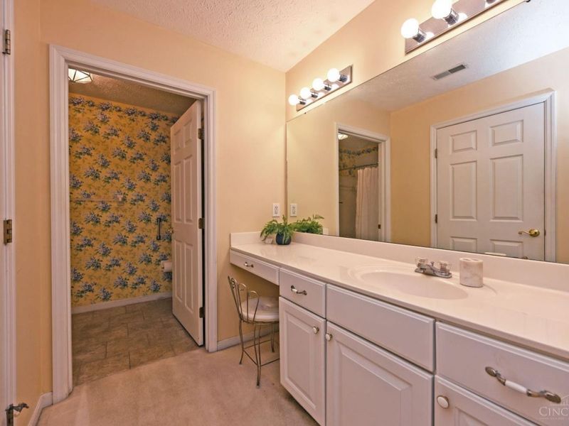 5370 Meadow Walk, Unit 1B, Cincinnati, OH 45247 Photo 25