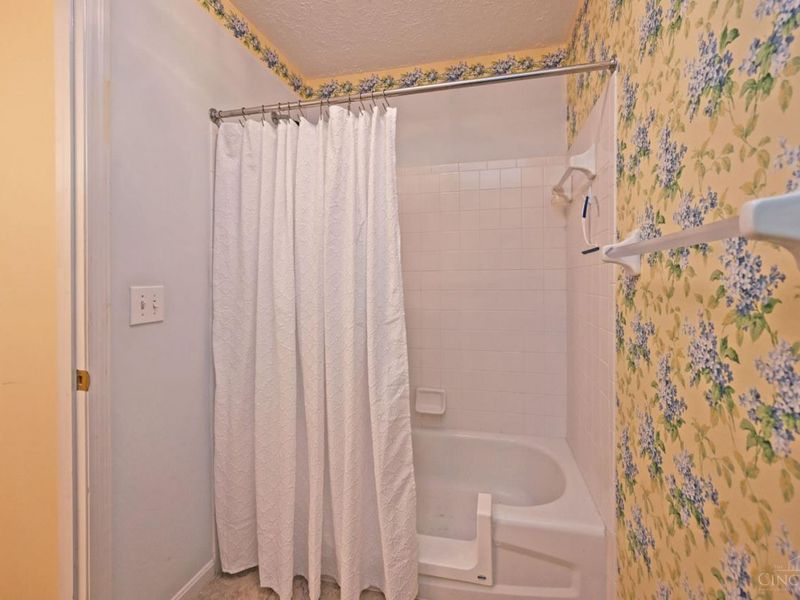 5370 Meadow Walk, Unit 1B, Cincinnati, OH 45247 Photo 26