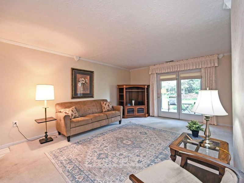 5370 Meadow Walk, Unit 1B, Cincinnati, OH 45247 Photo 9
