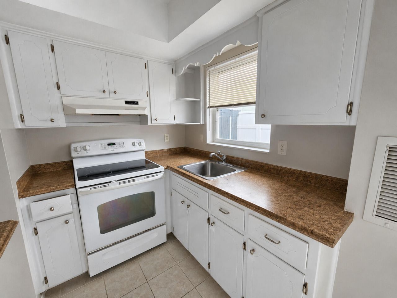2120 NE 41st Street, Unit A, Lighthouse Point, FL 33064 Photo