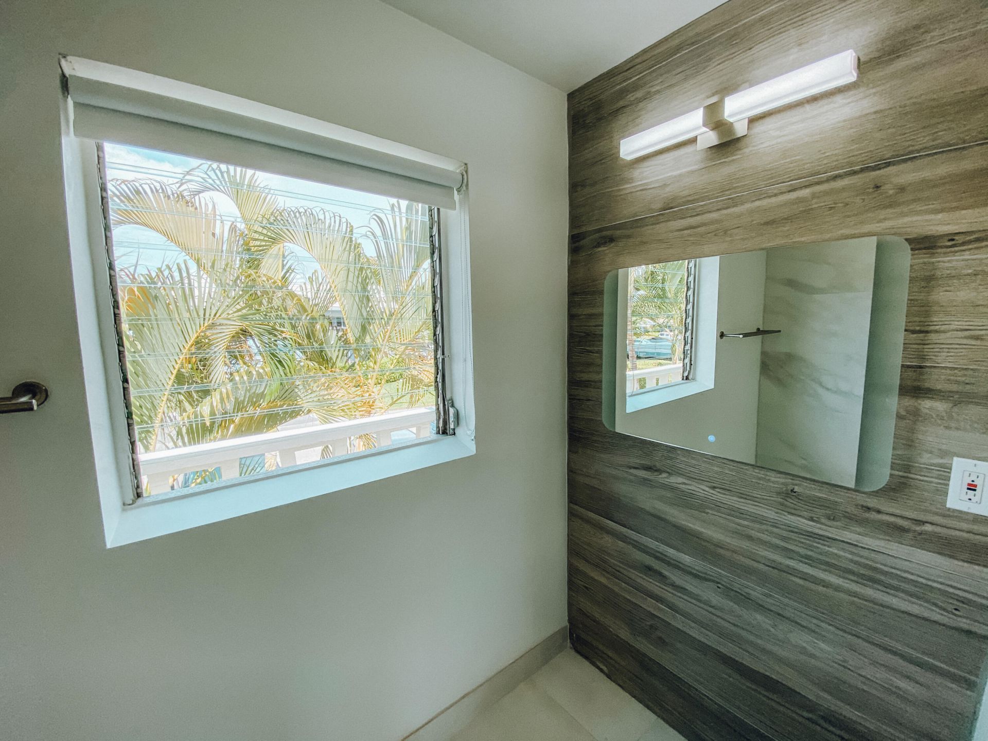 2755 NE 28th Avenue, Unit C1, Lighthouse Point, FL 33064 Photo