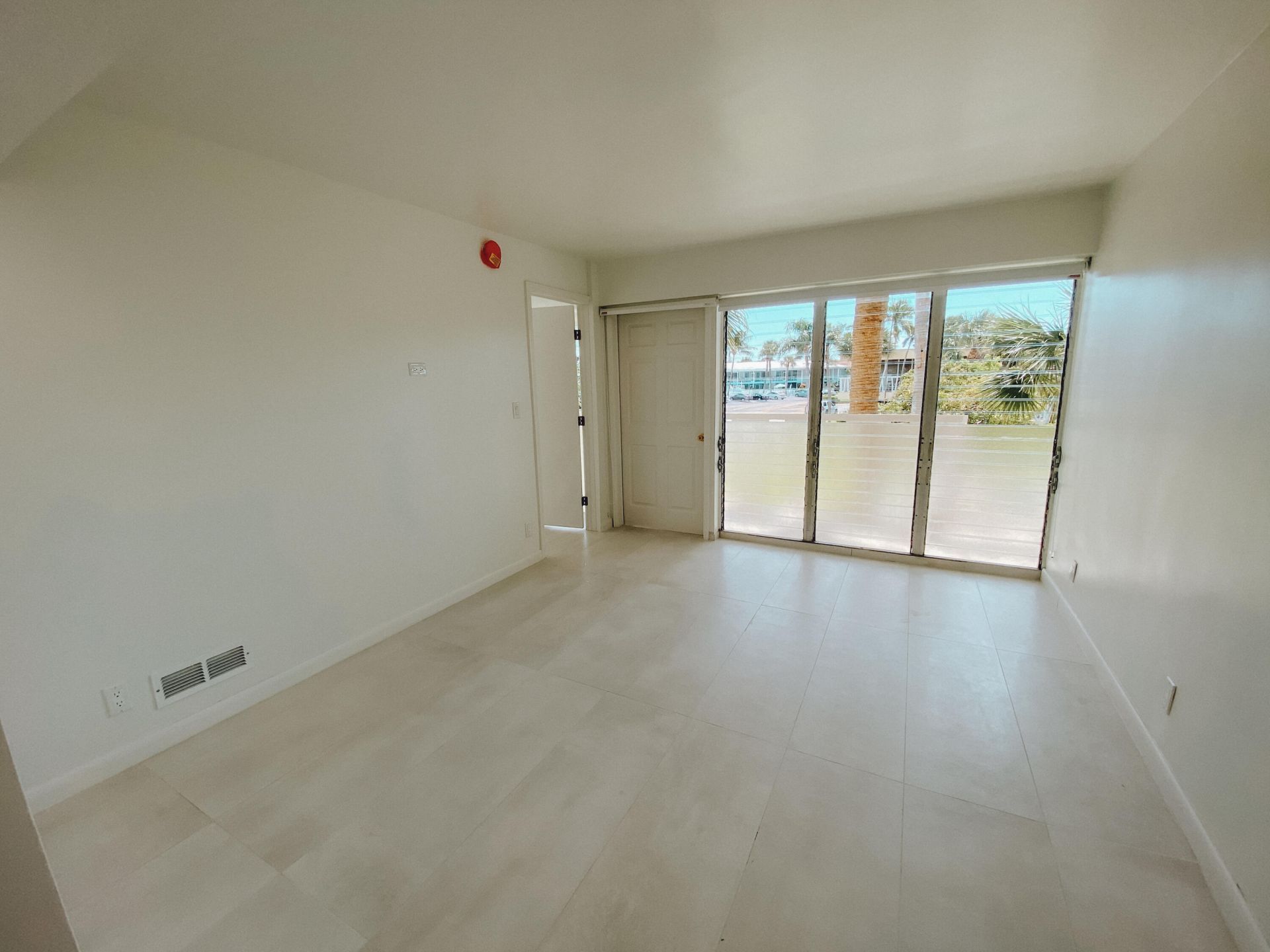 2755 NE 28th Avenue, Unit C1, Lighthouse Point, FL 33064 Photo