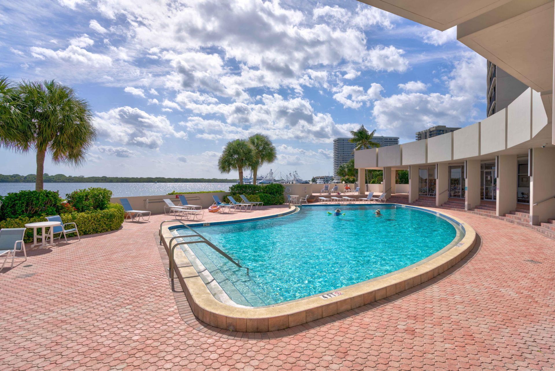 136 Lakeshore Drive, North Palm Beach, FL 33408 Photo