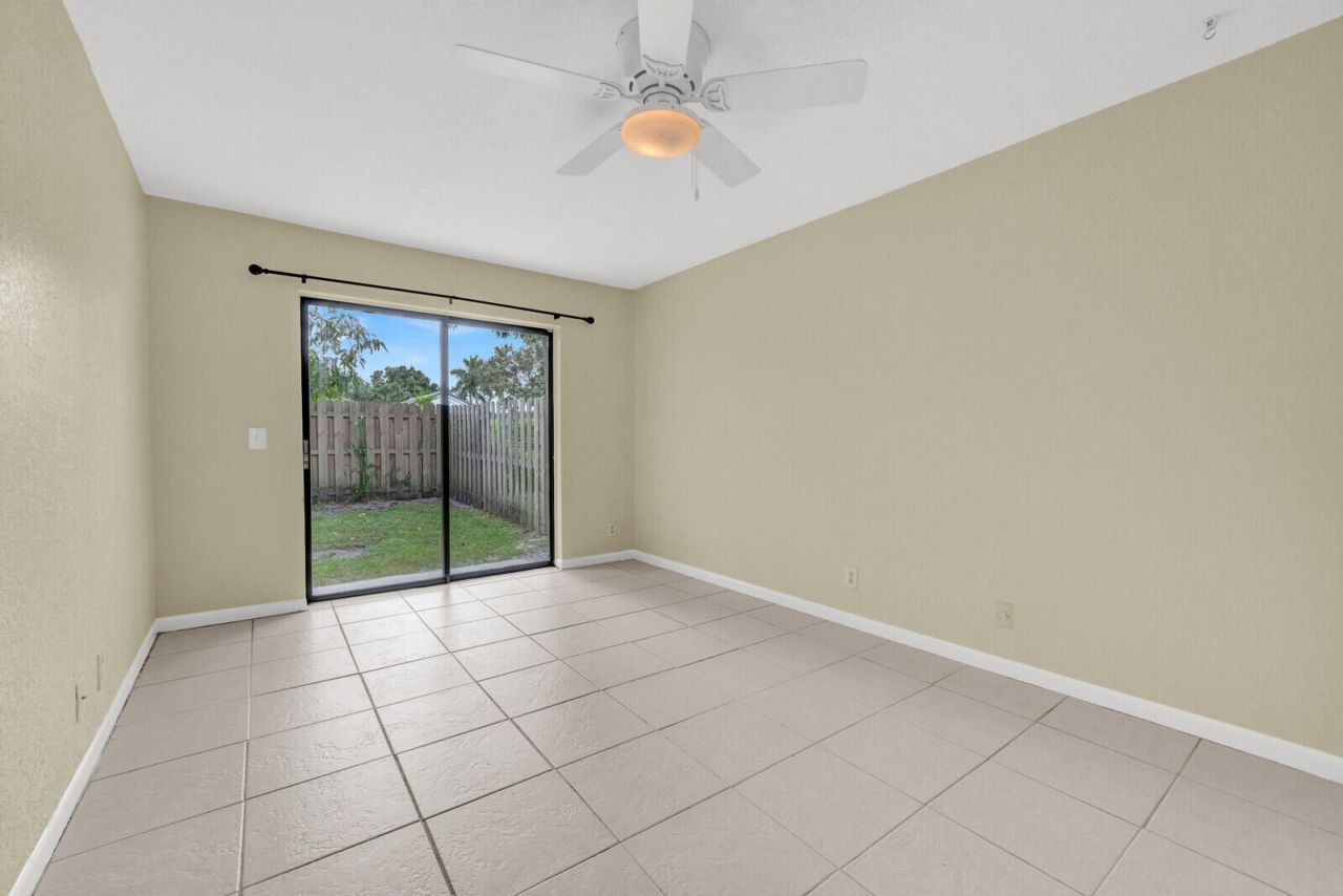 5864 Strawberry Lakes Circle, Lake Worth, FL 33463 Photo