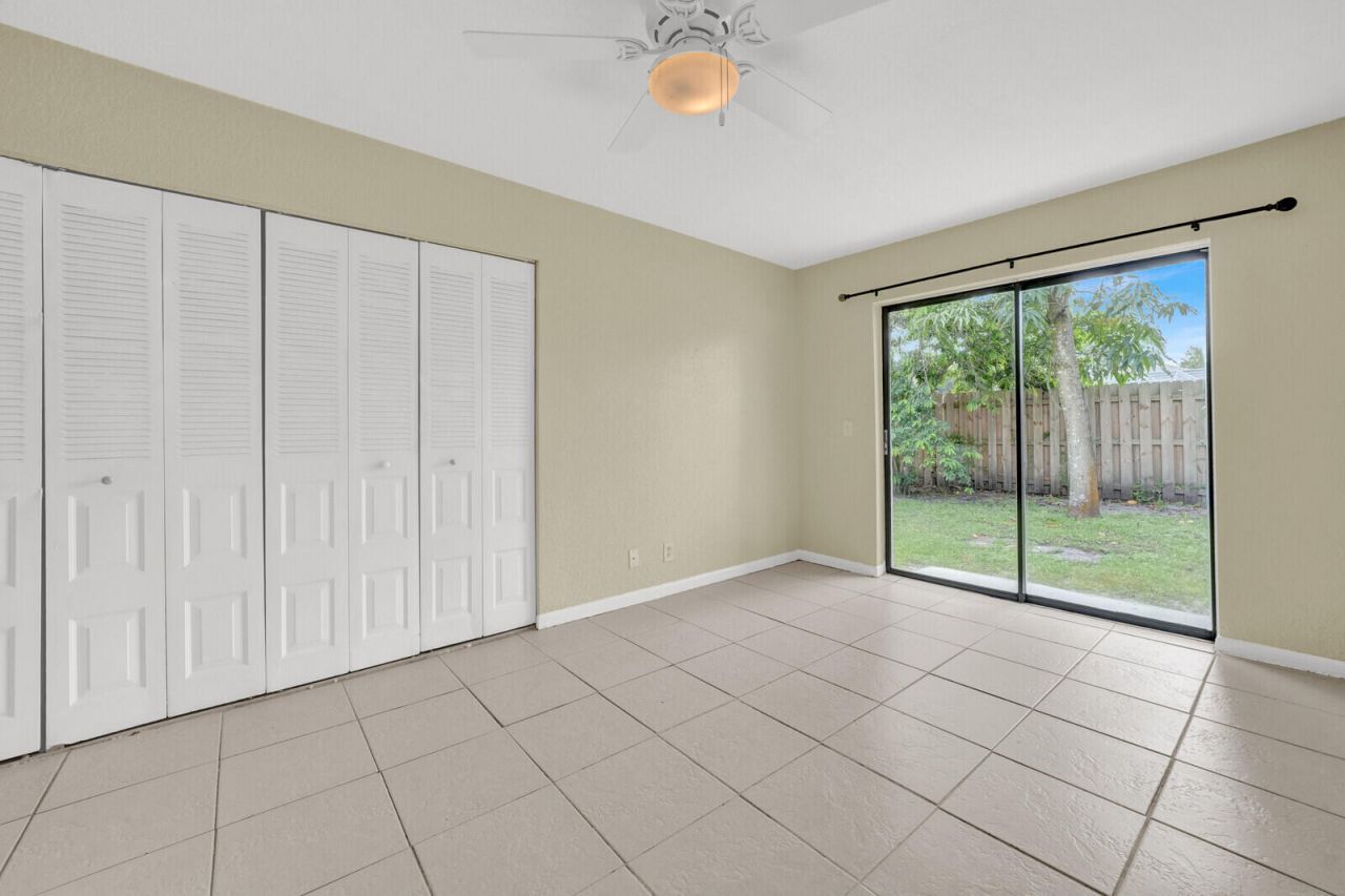 5864 Strawberry Lakes Circle, Lake Worth, FL 33463 Photo